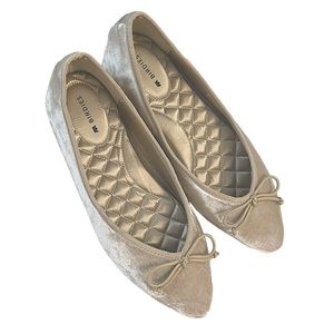 Birdies Champagne Velvet Goldfinch Ballet Flats Size 5